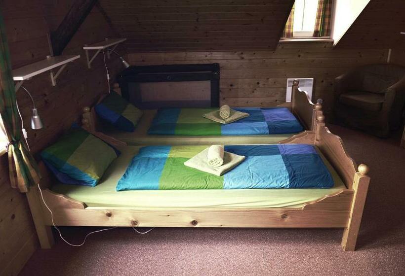 デラックスルーム, Penzion A Restaurace Sokolí Boudy