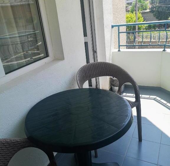 اتاق لوکس با چشم‌انداز دریا, къща за гости перфекто