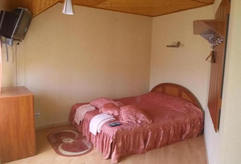 اتاق استاندارد, гостинний двір ліснови