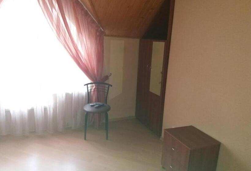 اتاق استاندارد, гостинний двір ліснови