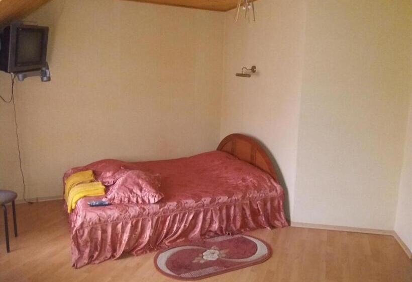 اتاق استاندارد سه نفره, гостинний двір ліснови