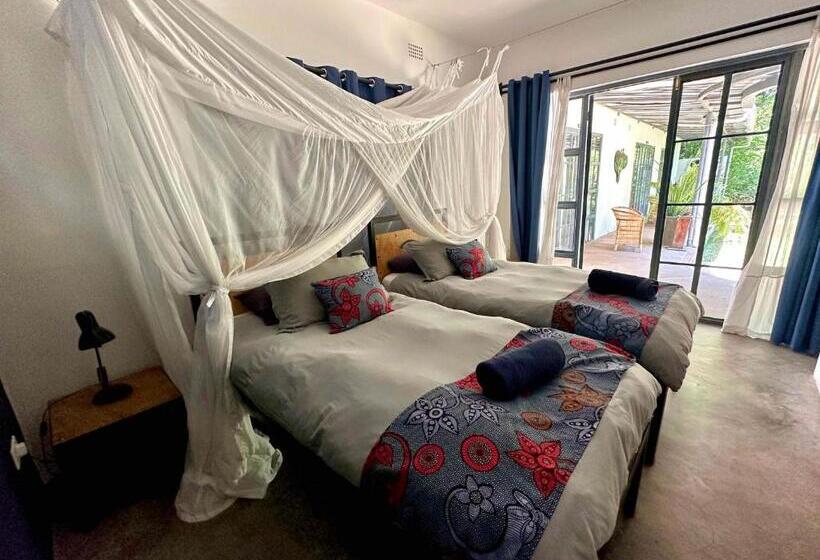 اتاق استاندارد با چشمانداز باغ, Fawlty Towers Accommodation & Activities