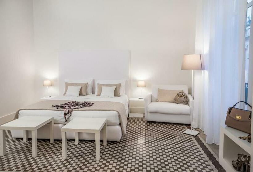 سوئیت با بالکن, Home Boutique Luxury & Design