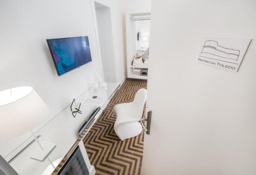 اتاق اکونومی, Home Boutique Luxury & Design