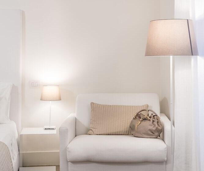 سوئیت با بالکن, Home Boutique Luxury & Design