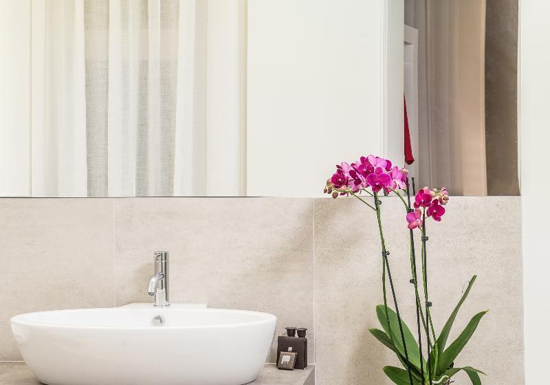 اتاق لوکس, Home Boutique Luxury & Design