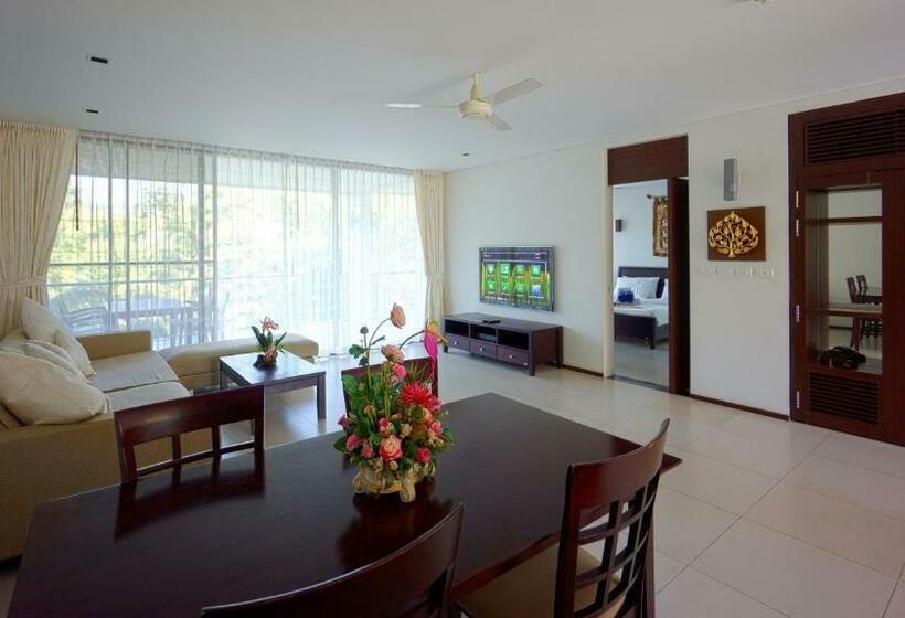 테라스가 있는 2 베드룸 아파트, Casuarina Shores Apartment Sha Plus