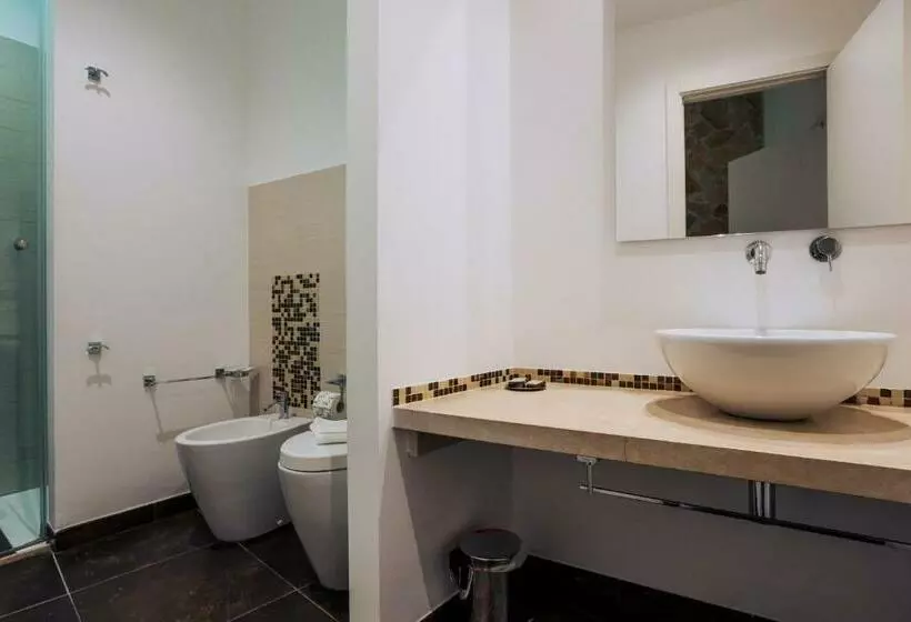 اتاق عادی, A Casa Di Grazia