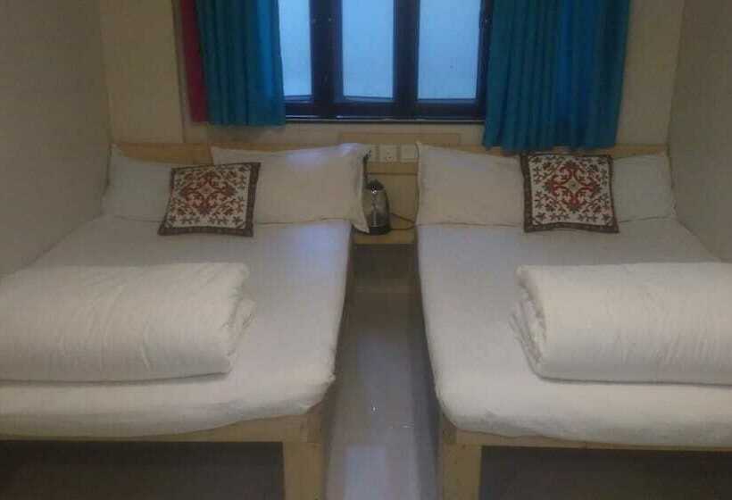 اتاق استاندارد, Cebu Hostel