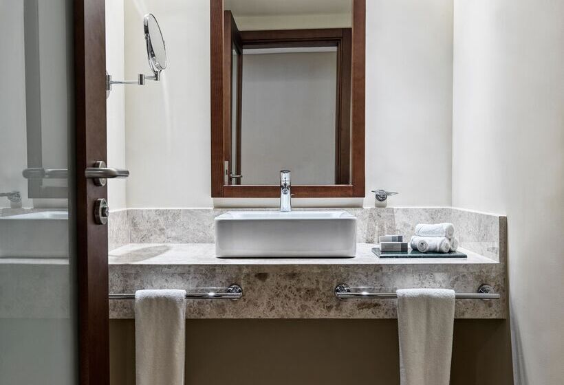 سوییت, Fanar Hotel & Residences