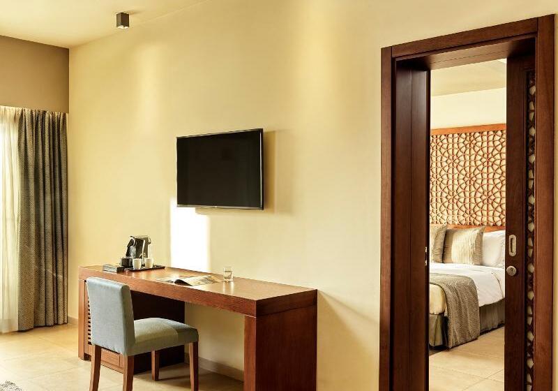 سوییت لوکس, Fanar Hotel & Residences