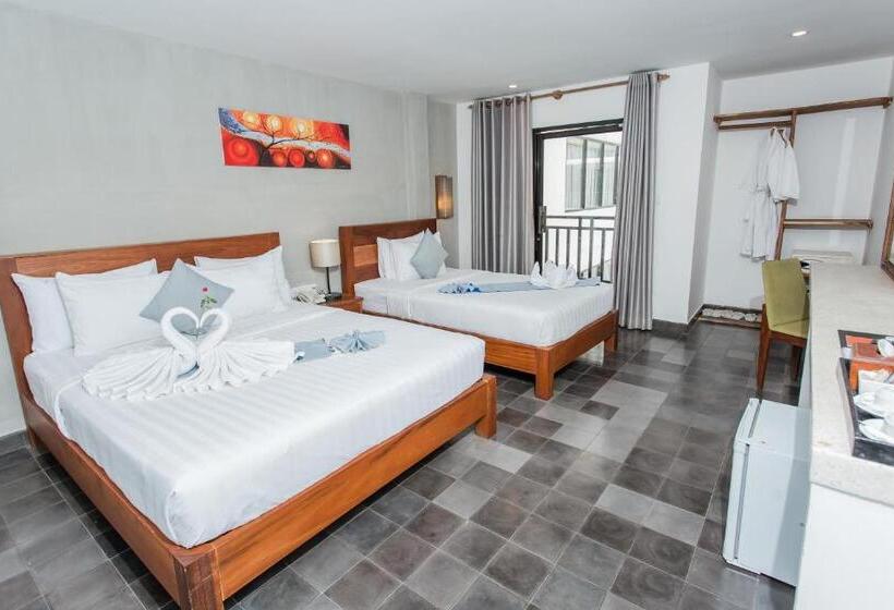 חדר דלוקס לשלושה, Home Chic