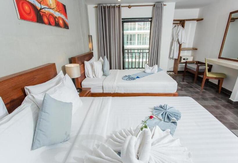 חדר דלוקס לשלושה, Home Chic