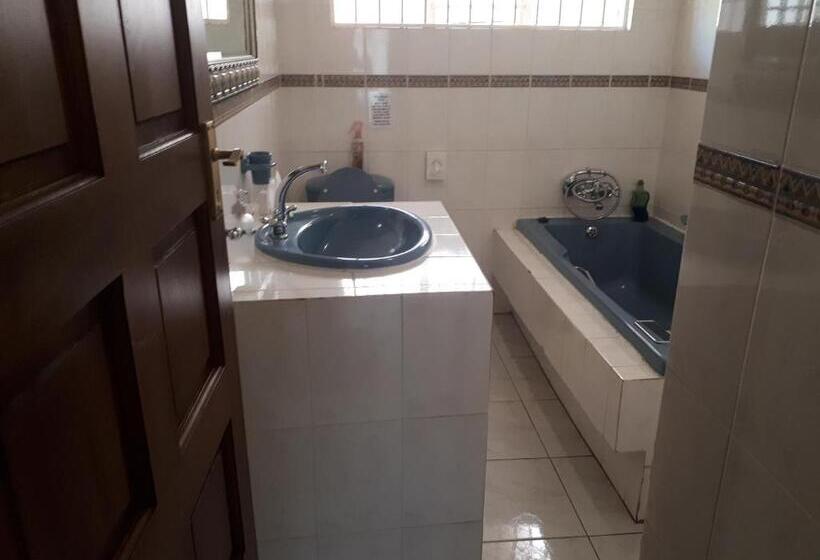 Standard room with outdoor bath, Hoyohoyo Chartwell Lodge