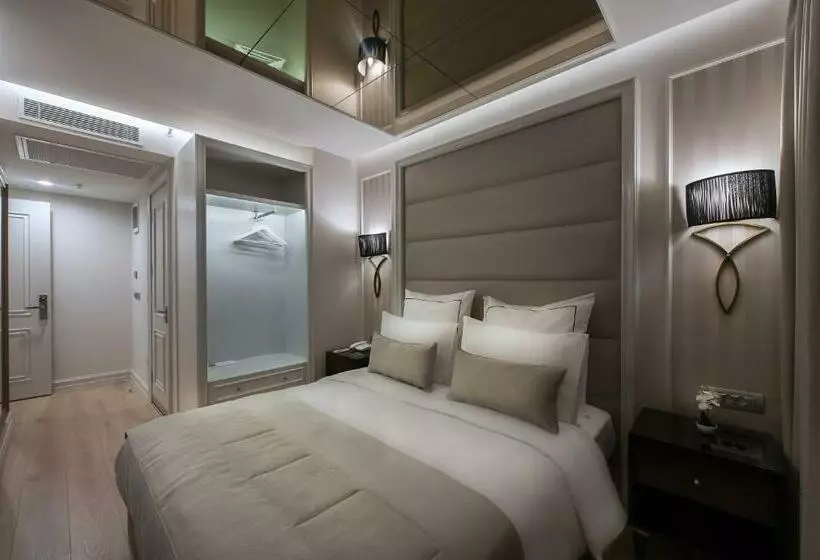 Economy Room