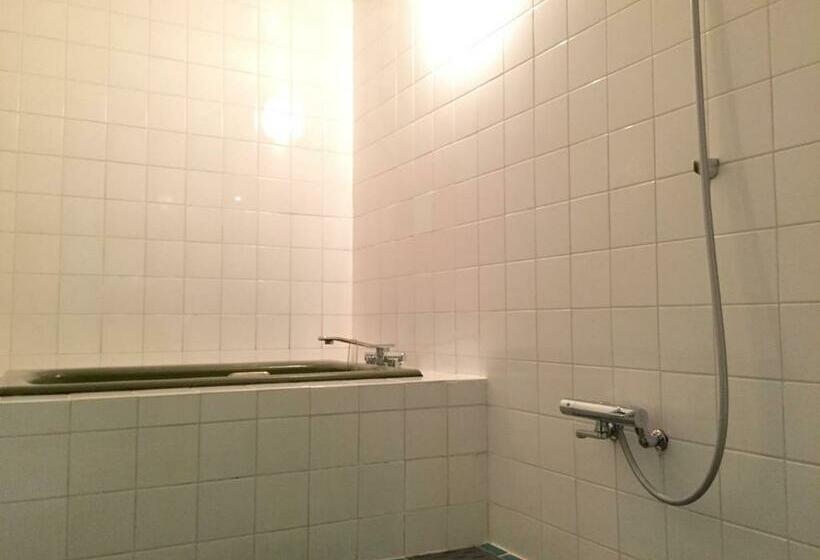 Номер Economy, Ritz Koshien