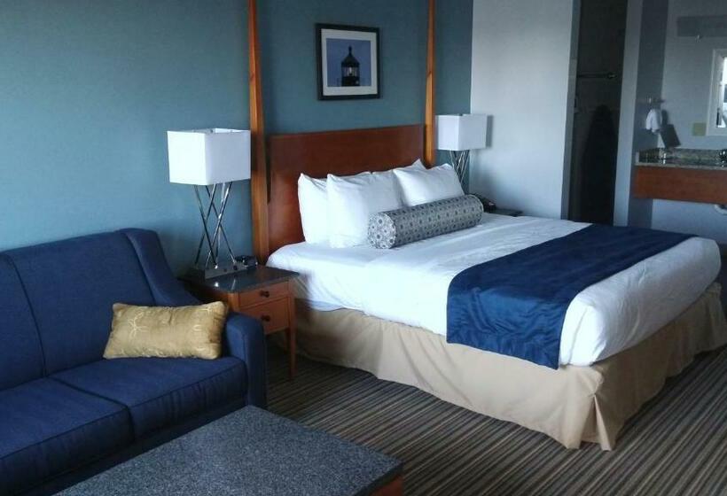 기본룸, Rockland Harbor