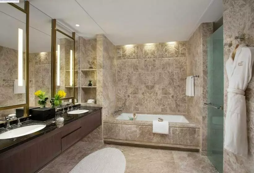 Premium Süit, Studio City