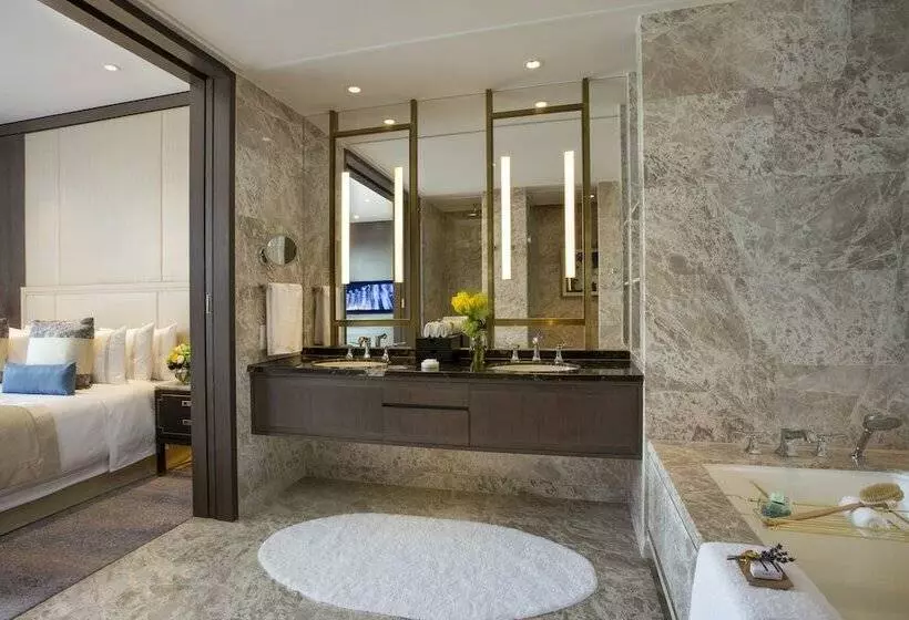 Premium Süit, Studio City