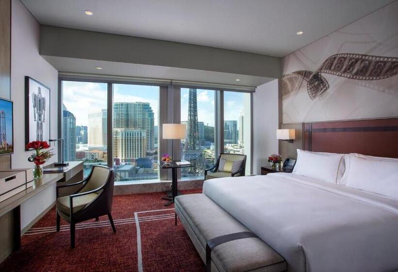 استودیوی پریمیوم, Studio City