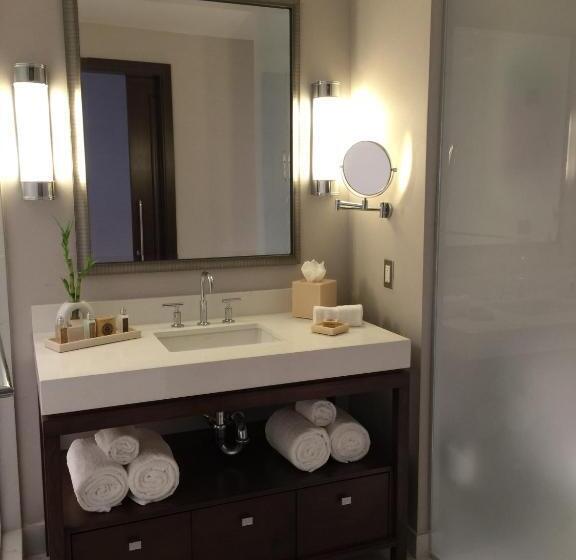 غرفة ديلوكس, Parkwest Bicycle Casino