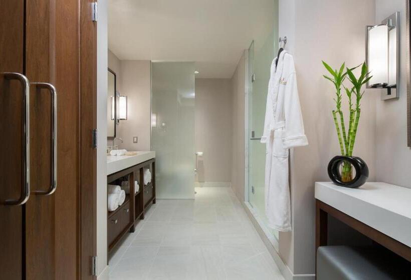 جناح كلاسيكي, Parkwest Bicycle Casino