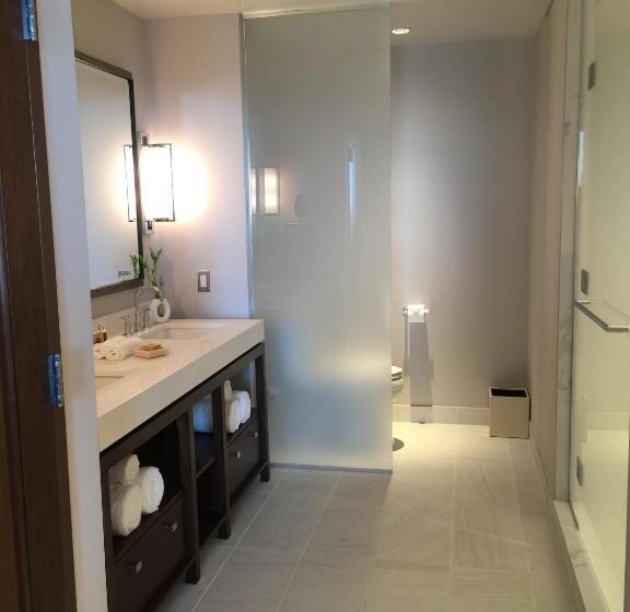 جناح كلاسيكي, Parkwest Bicycle Casino