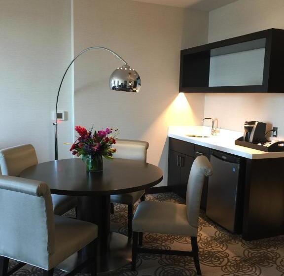 جناح ديلوكس سرير كينج, Parkwest Bicycle Casino