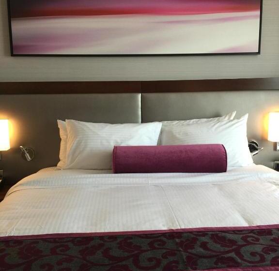 غرفة ديلوكس لذوى الاحتياجات الخاصة, Parkwest Bicycle Casino