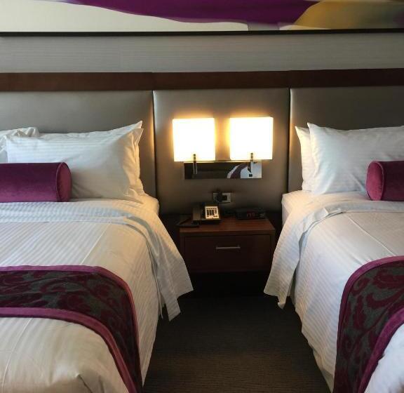 غرفة ديلوكس لذوى الاحتياجات الخاصة, Parkwest Bicycle Casino