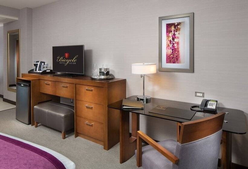 غرفة ديلوكس لذوى الاحتياجات الخاصة, Parkwest Bicycle Casino