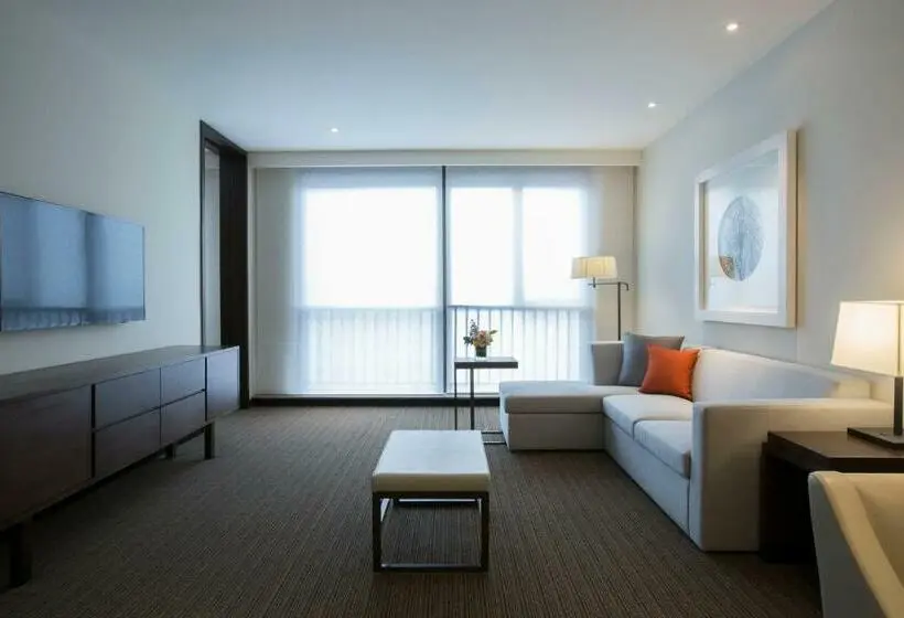 キングサイズベッドのスイートルーム, Hyatt Place Shanghai New Hongqiao