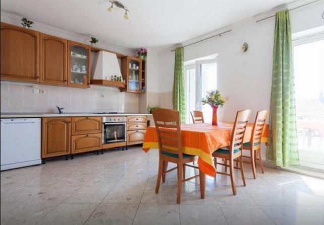 דירת חדר, Apartments Kate