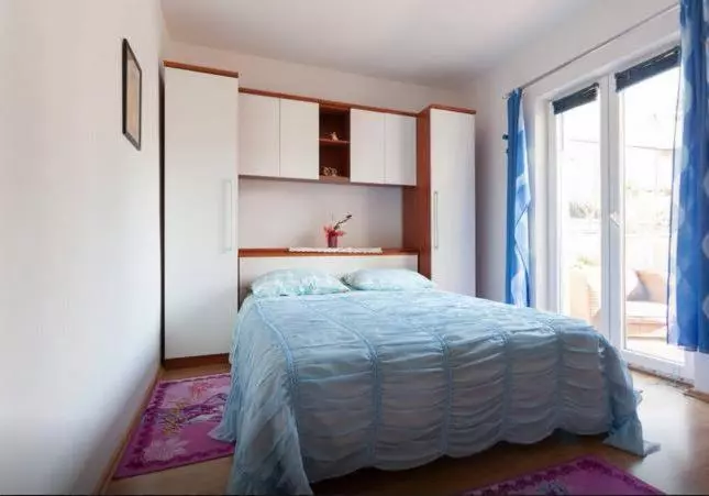 استودیو خانوادگی, Apartments Kate
