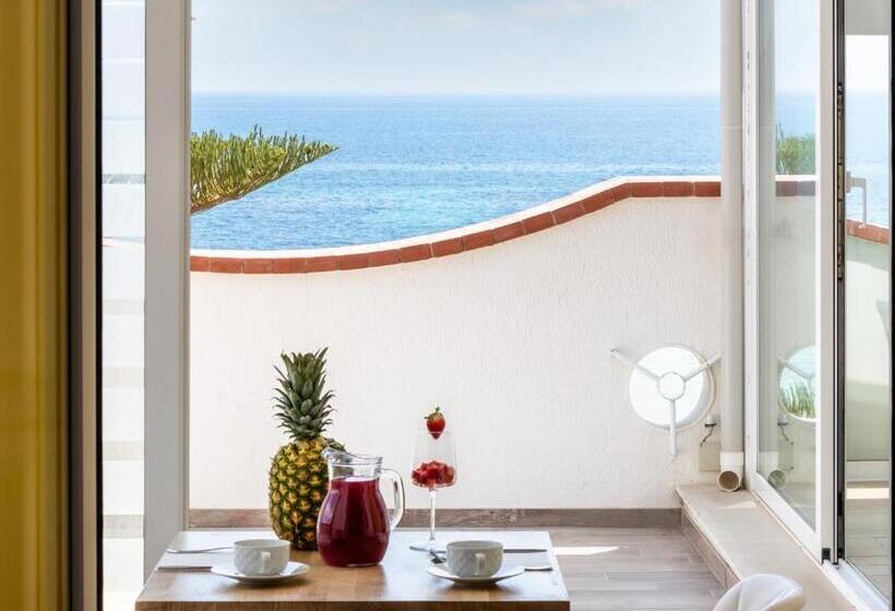 Полулюкс Вид на Море, Pantanello Rooms Avola