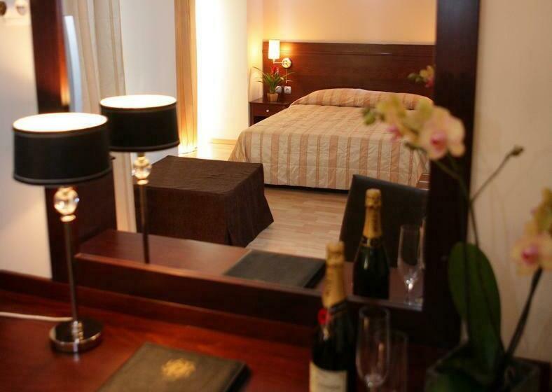 חדר סטנדרט עם מיטת קינג, Flisvos Hotel Nafpaktos