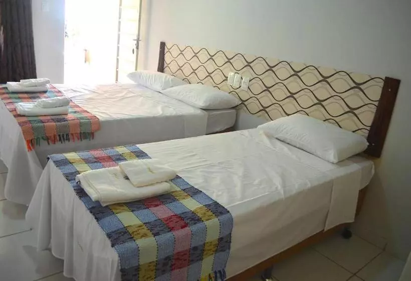 Standard Kolmen Hengen Huone, Canoas