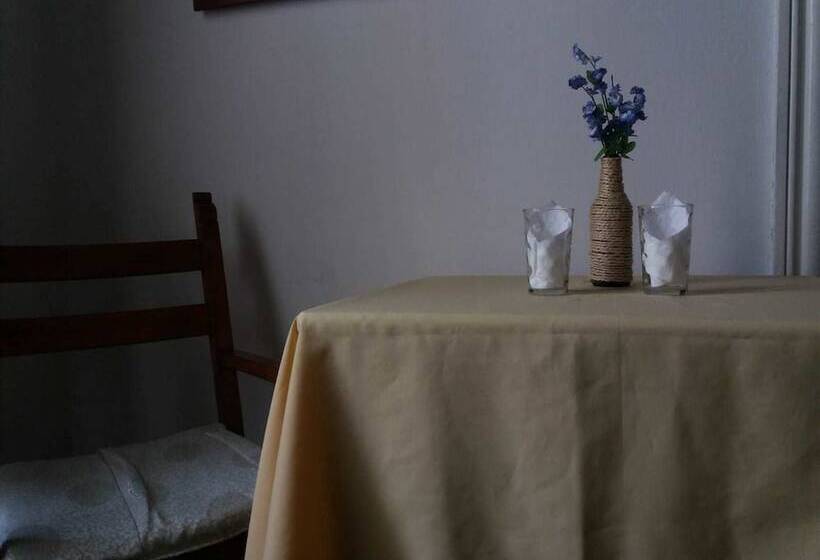 חדר סטנדרט לארבעה, Claridge