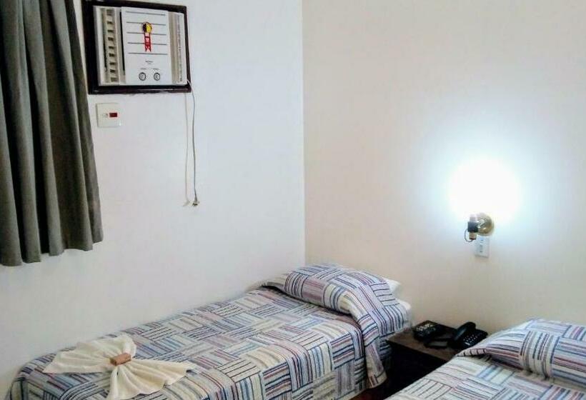 Standard Szoba, Colina Park