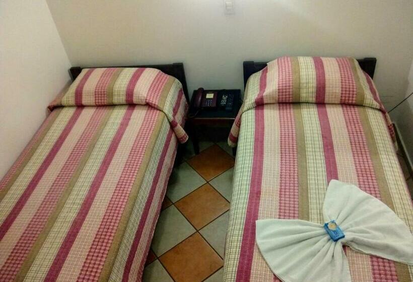 Standard Szoba, Colina Park