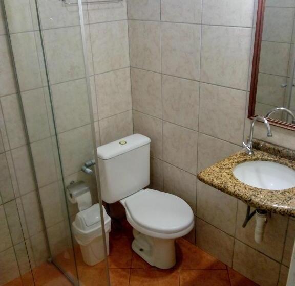 Háromágyas Standard Szoba, Colina Park