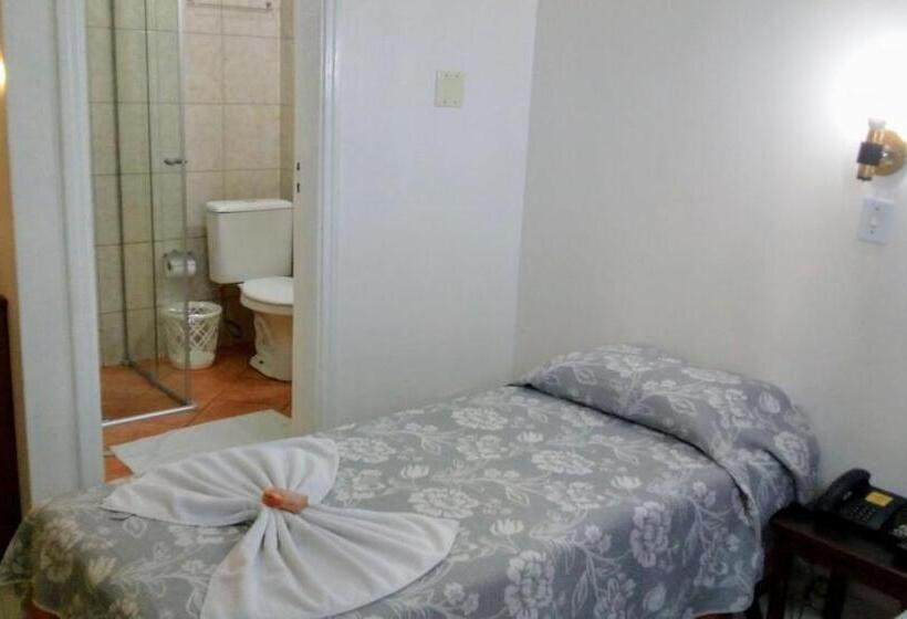 Háromágyas Superior Szoba, Colina Park