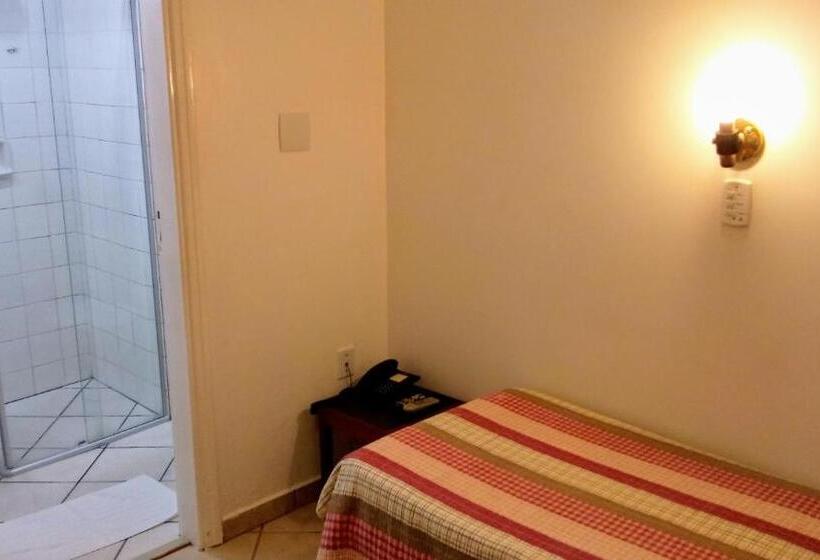 Standard Szoba, Colina Park