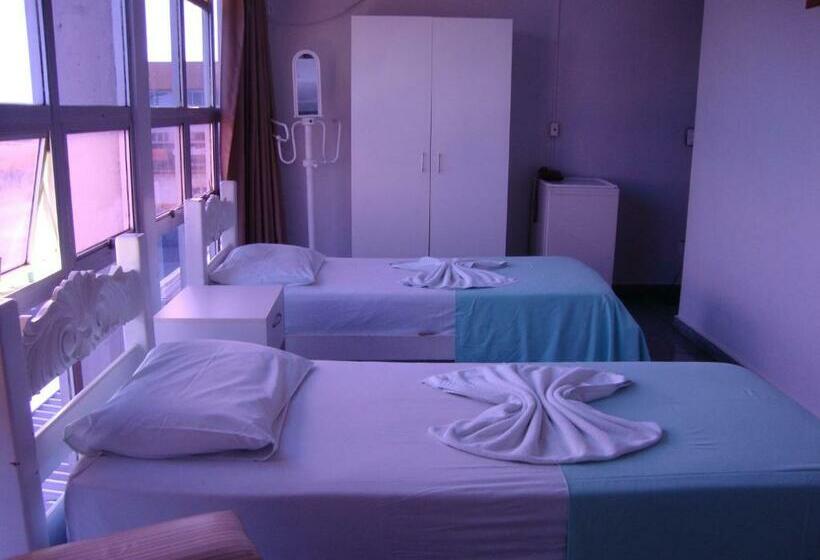 غرفة قياسية, D Arc