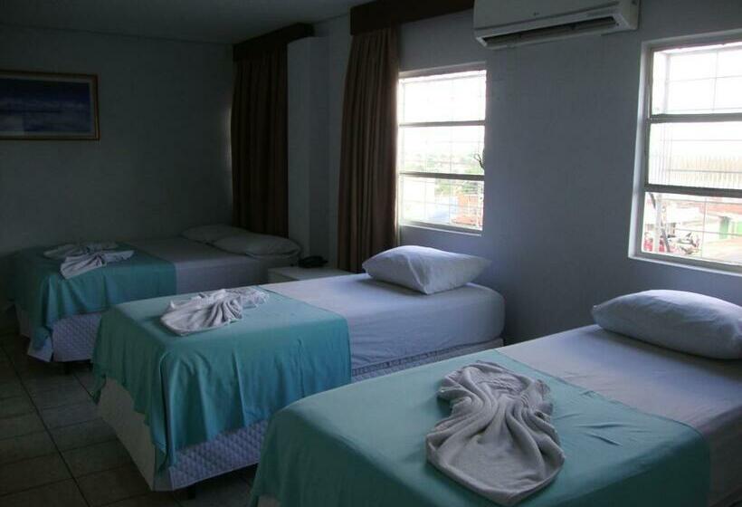 غرفة قياسية رباعية, D Arc