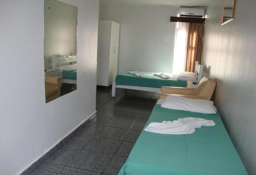 غرفة قياسية ثلاثية, D Arc