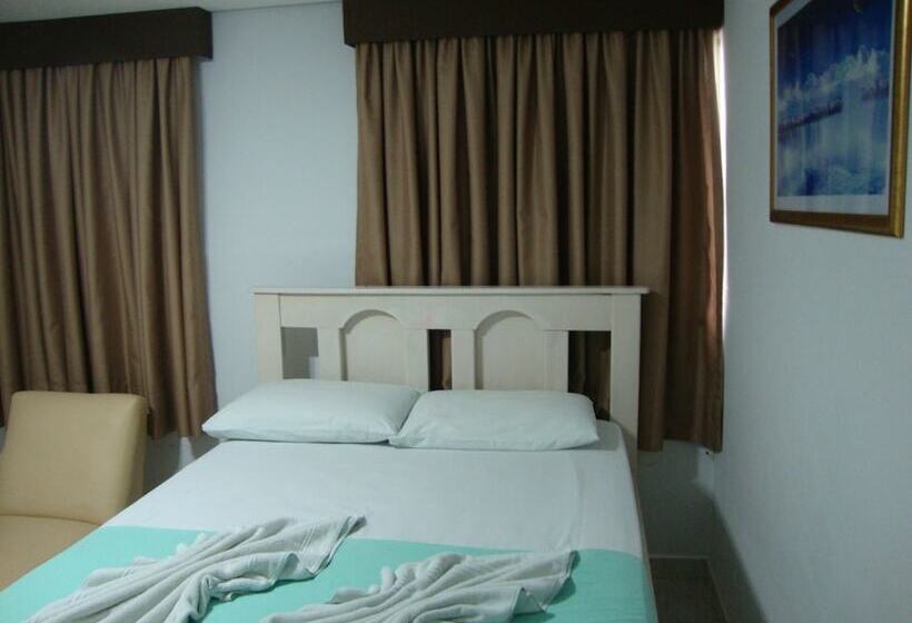 غرفة قياسية سرير مزدوج, D Arc