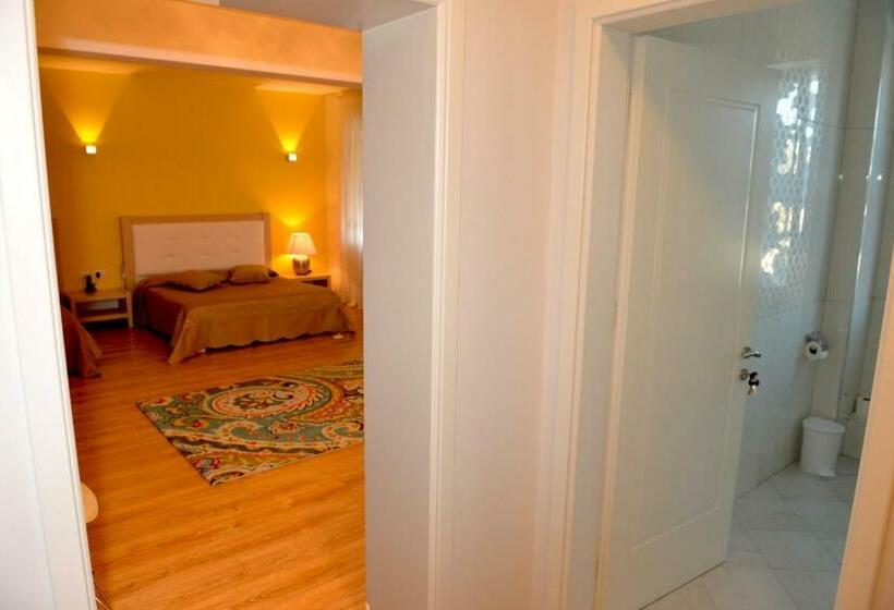 חדר סטנדרט, Grand White City