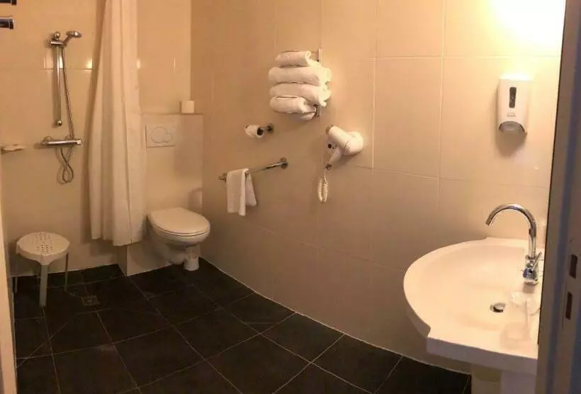 ベーシックトリプルルーム, Inn Design Resto Novo Le Mans