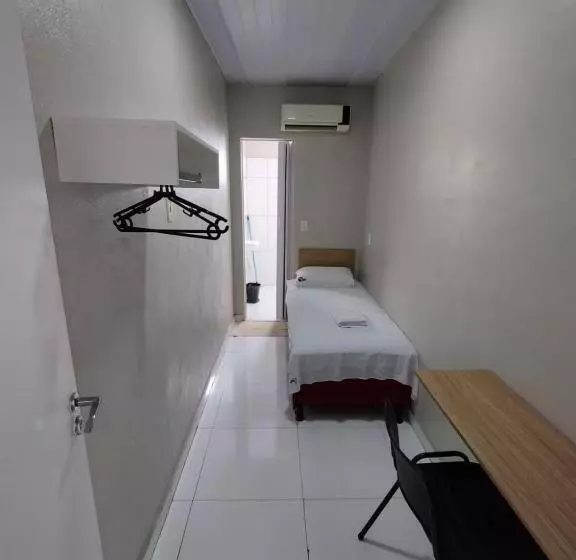 اتاق استاندارد یک نفره, Resende